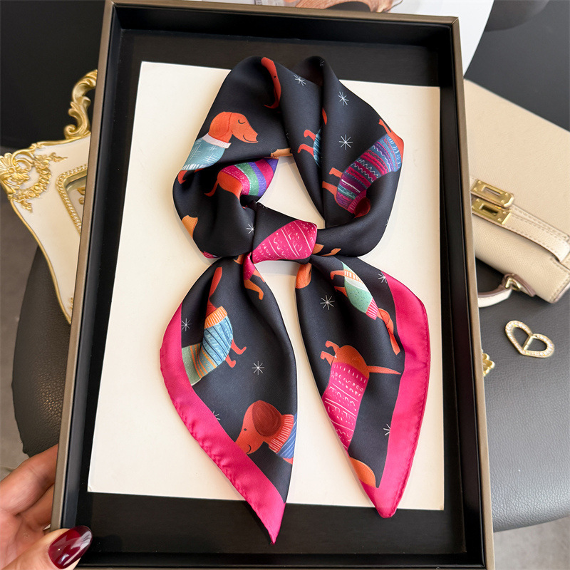 Fashion Wiener Dog Print Banda - Silk Scarf Square ulasan dan harga