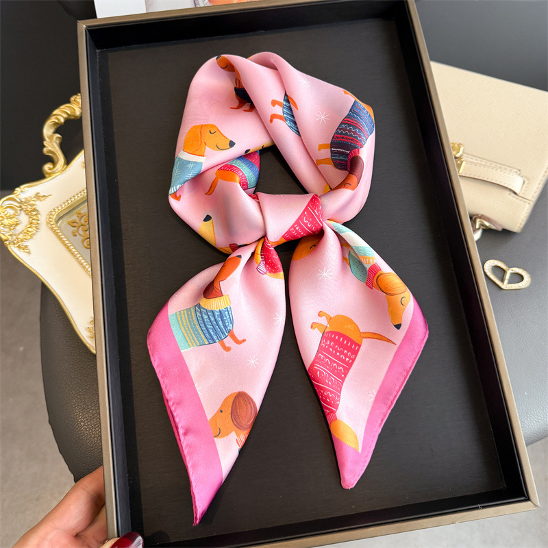 Fashion Wiener Dog Print Banda - Silk Scarf Square ulasan dan harga
